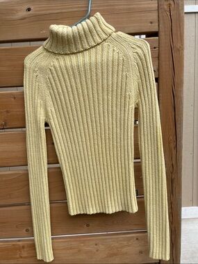 Vintage Abercrombie & Fitch Pale Yellow Ribbed Turtleneck Sweater